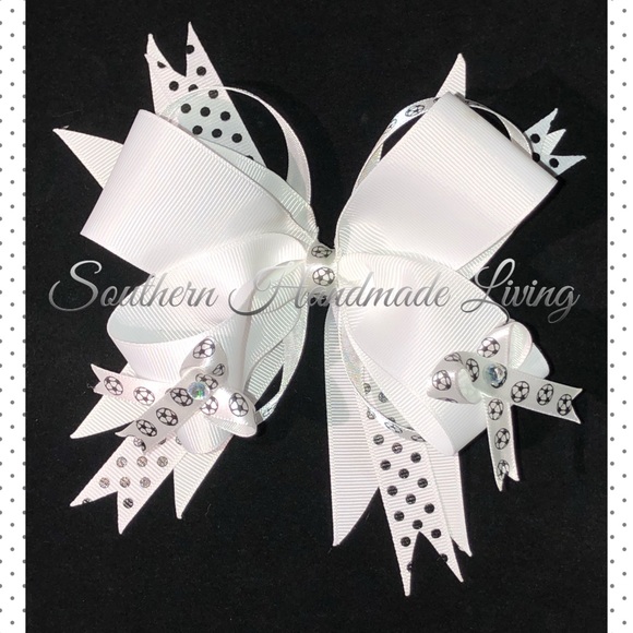 Handmade Soccer bow - Picture 1 of 3